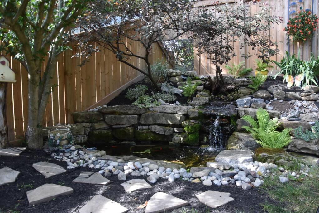 Cozy Suite With Hot Tub & Highspeed Internet Grimsby Exterior photo