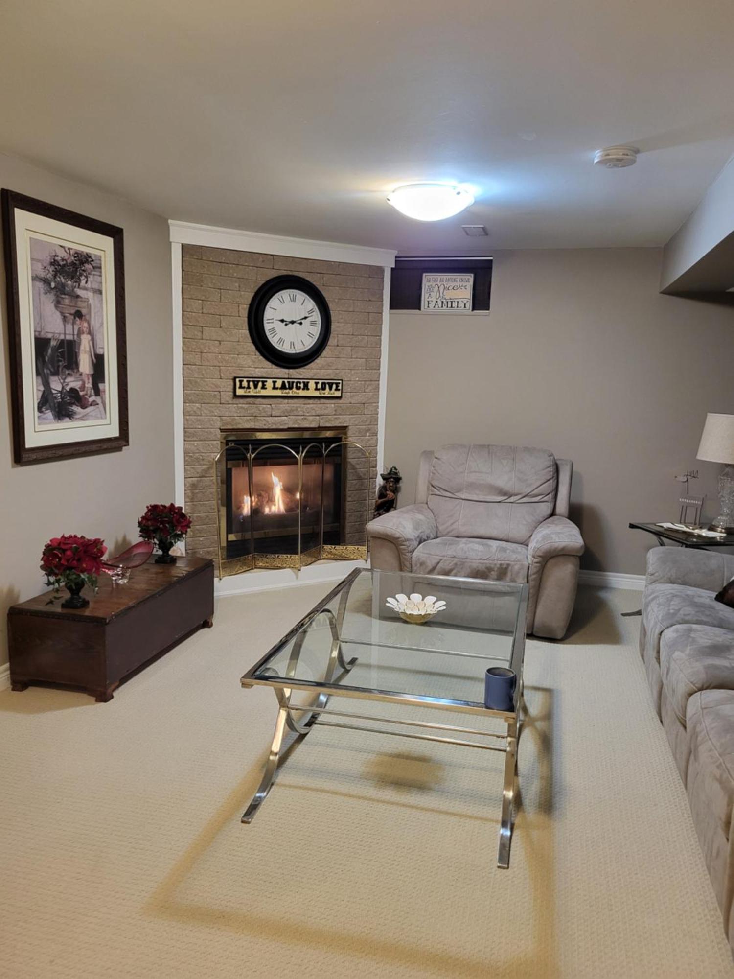 Cozy Suite With Hot Tub & Highspeed Internet Grimsby Exterior photo