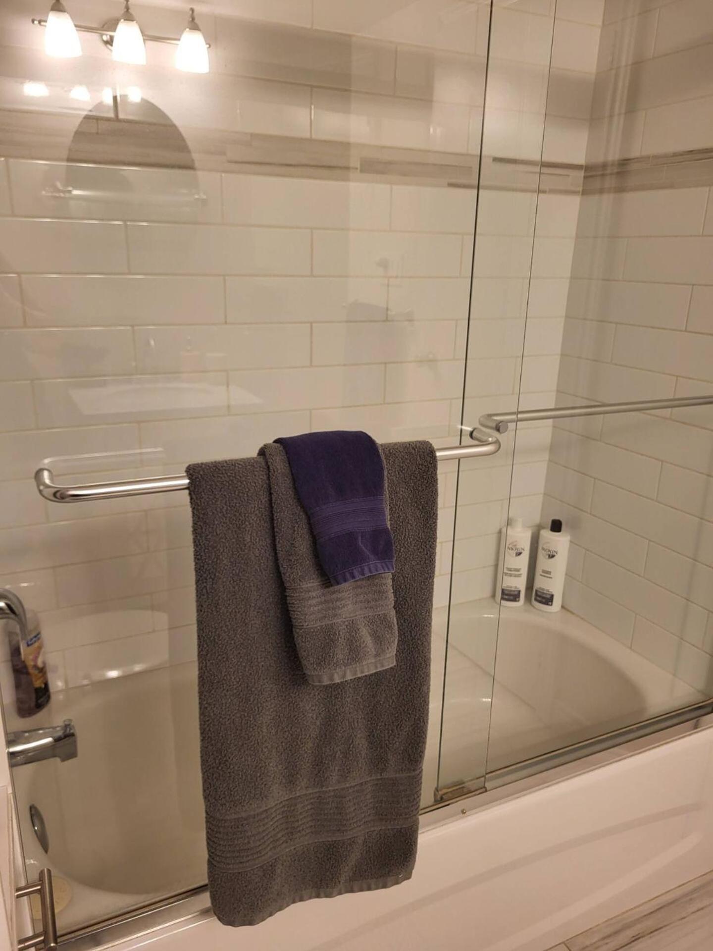 Cozy Suite With Hot Tub & Highspeed Internet Grimsby Exterior photo